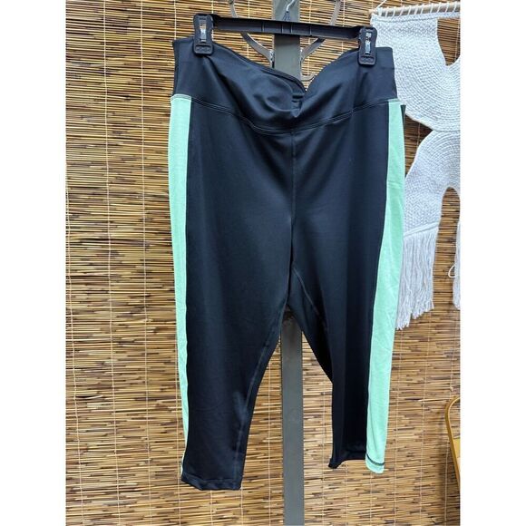 ID Ideology Women S Colorblocked Capri Leggings Green Size 2X - Picture 2 of 2